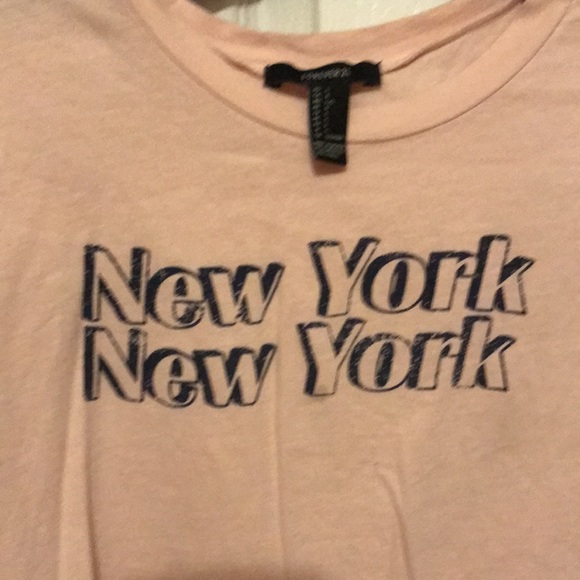 2 Forever 21 Cropped Shirts NEW YORK & Joshua Tree - Picture 4 of 7